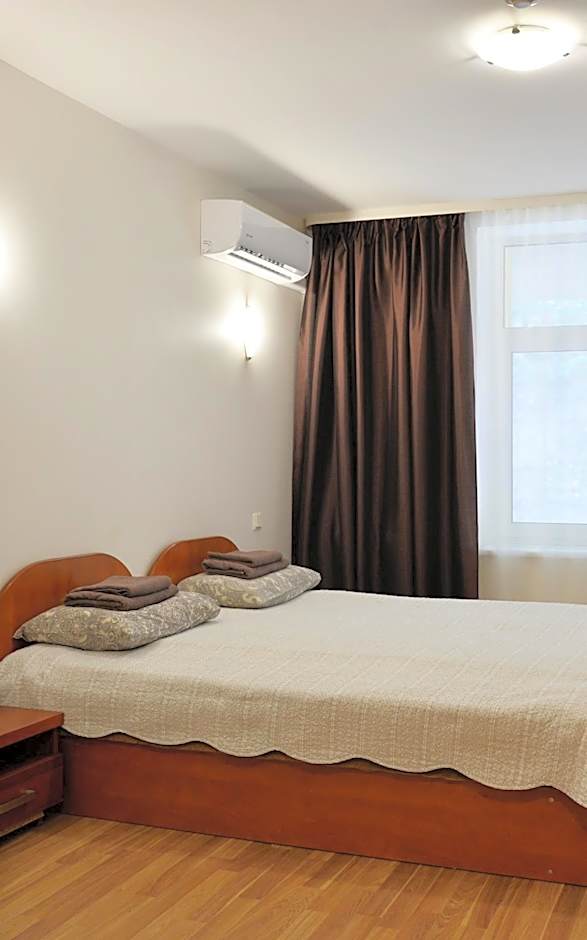 KAUNO JACHTKLUBAS Baltosios Burės