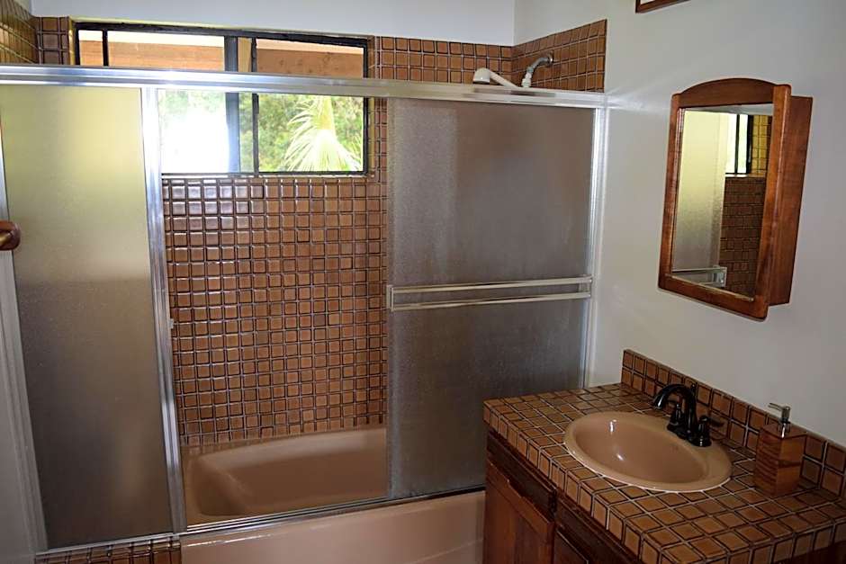 A Beautiful Edge of the World Bed & Breakfast