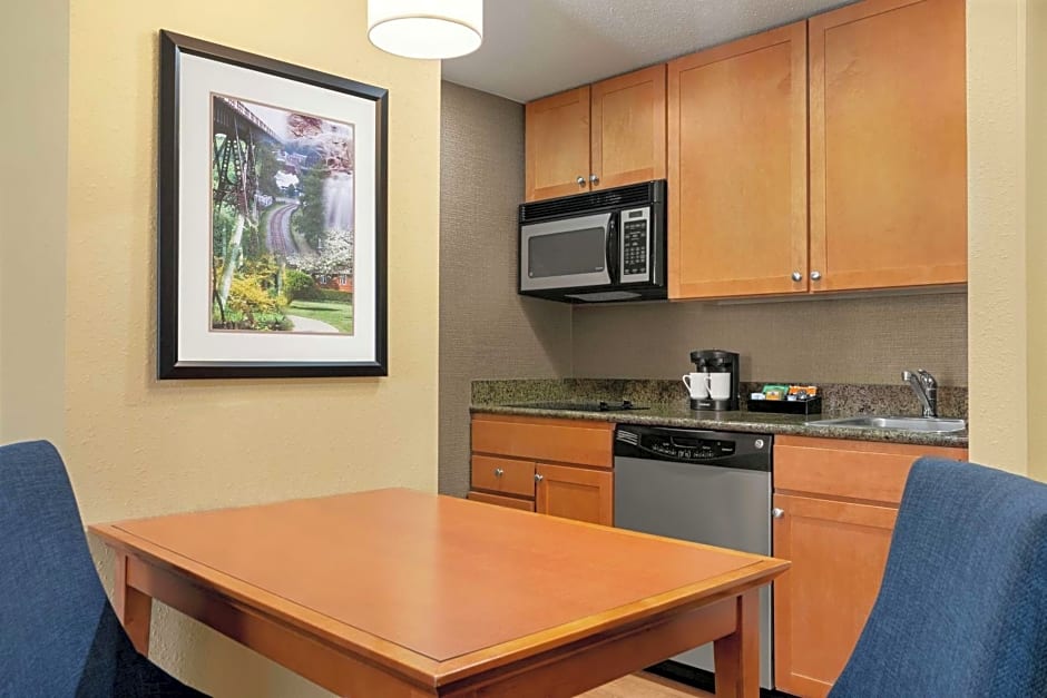 Homewood Suites By Hilton Bethlehem Airport