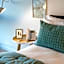 IXUA Hotela