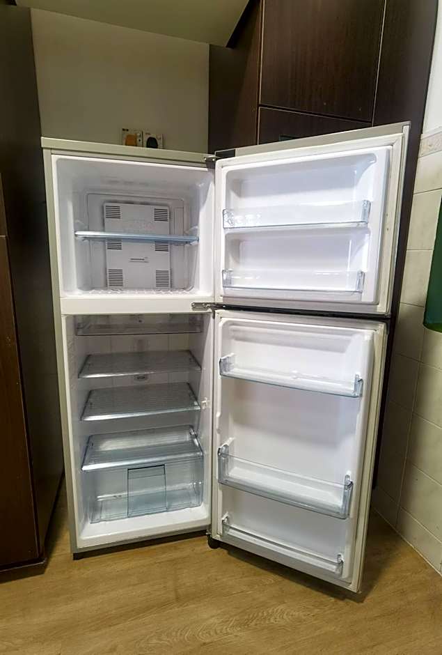 3 Rooms 10 pax VKA near LRT Axiata Bkt-Jalil IMU APU