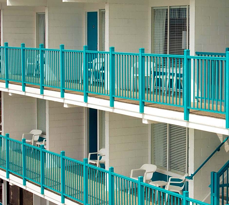Dunes Court