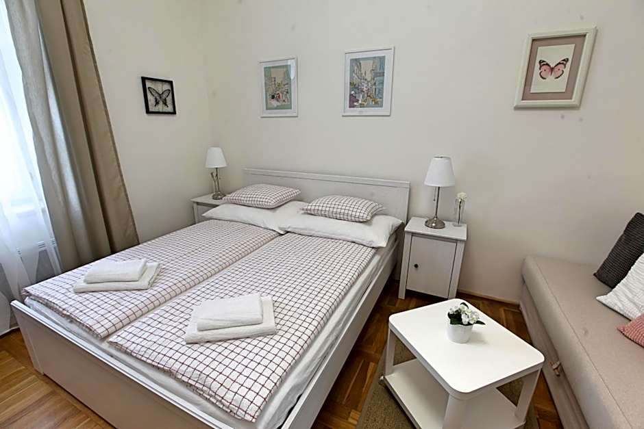 Angel City Aparthotel