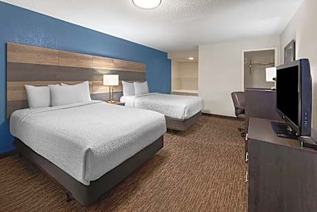 2 Double Beds Non-Smoking