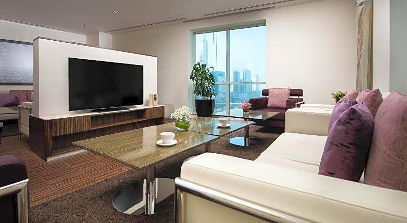 Pullman Dubai Jumeirah Lakes Towers