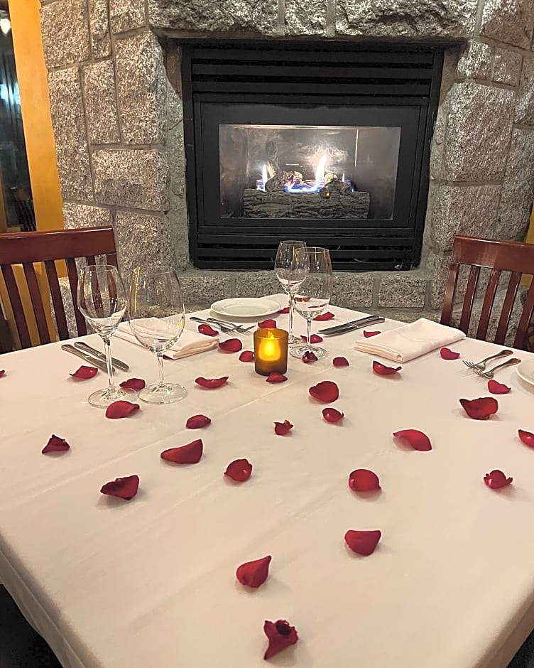 Pinnacle Hotel Whistler