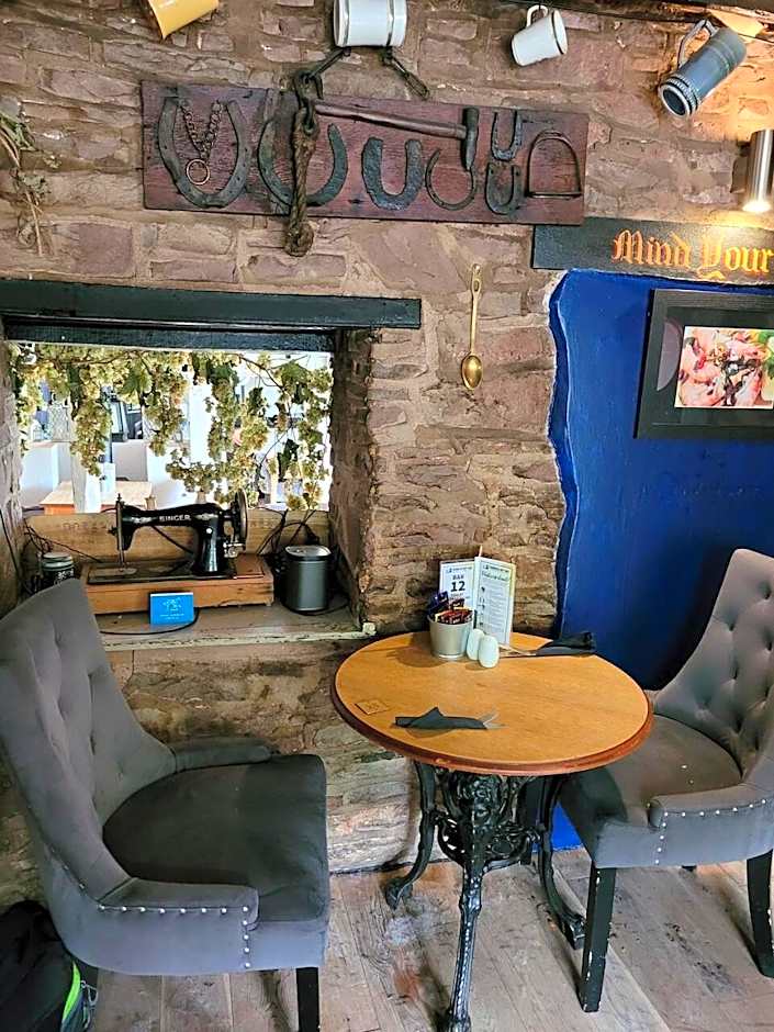 The Farmers Boy Inn Guest House