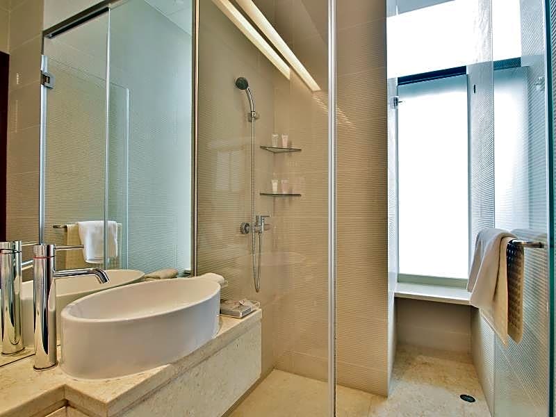 The Bauhinia Hotel-Tst