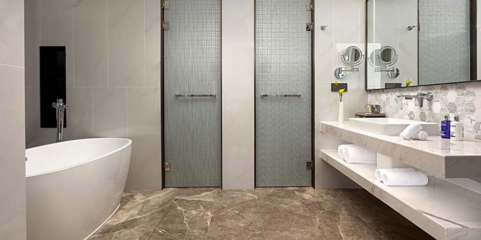 Voco Lianyungang Haizhou Bay By IHG