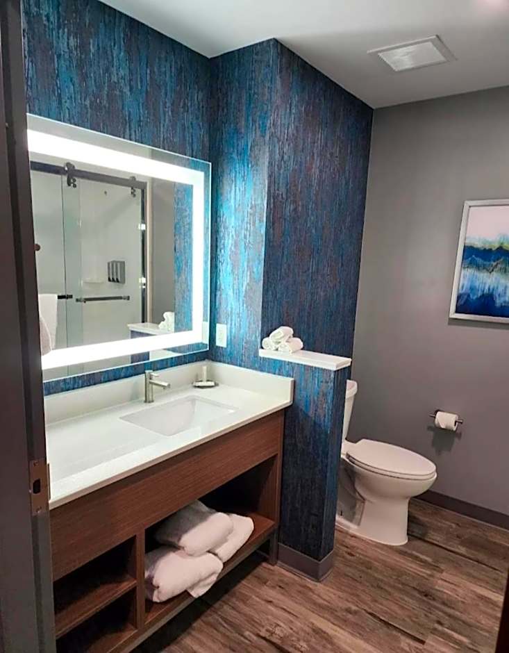 La Quinta Inn & Suites by Wyndham Brunswick/Golden Isles