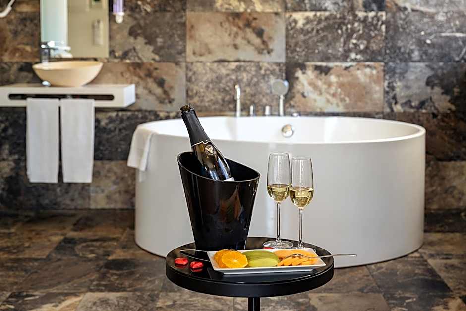 America Diamonds Hotel