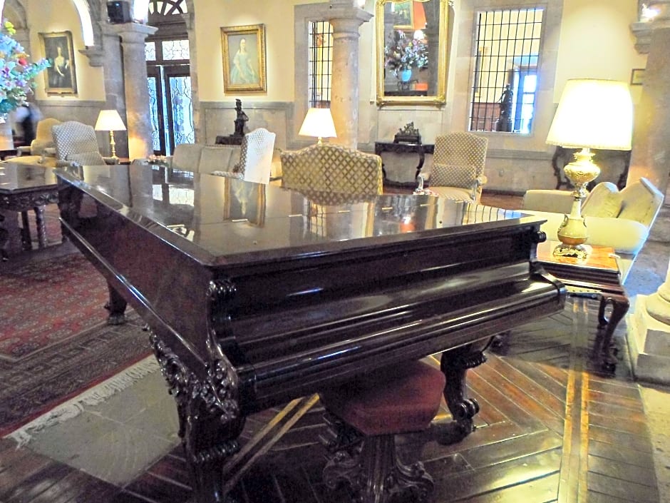 Hotel Virrey De Mendoza
