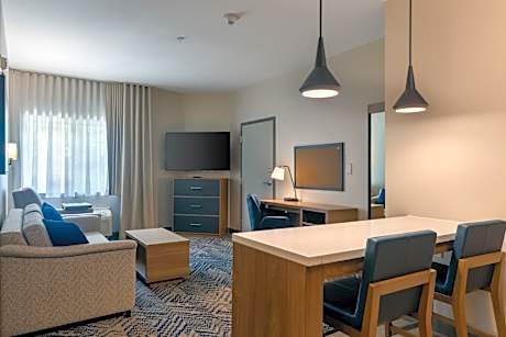 One-Bedroom Suite