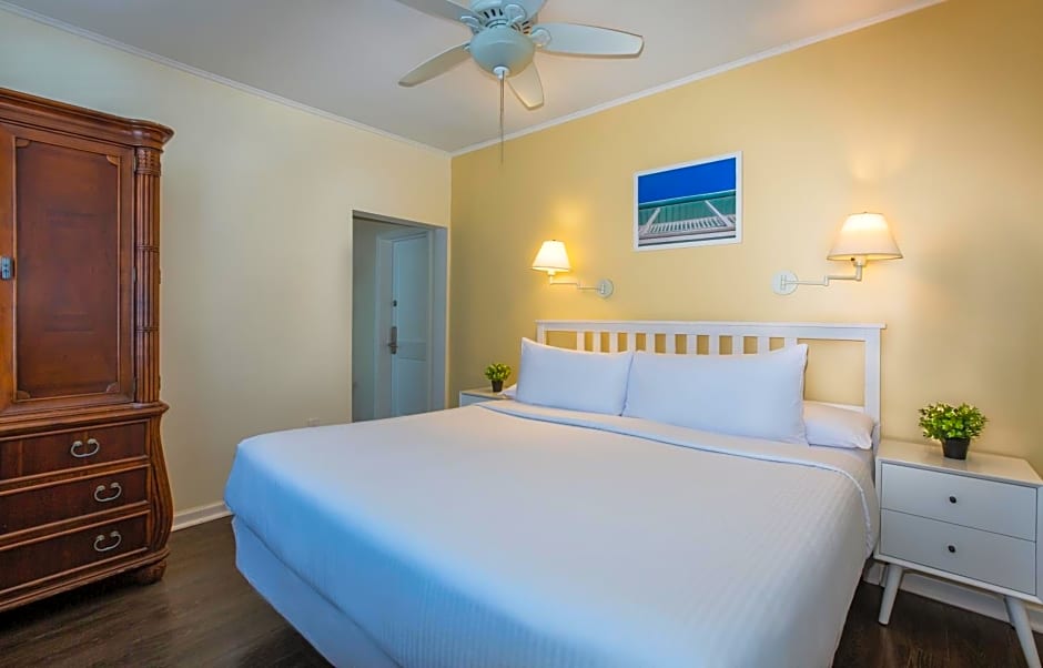 Southernmost Inn Adult Exclusive