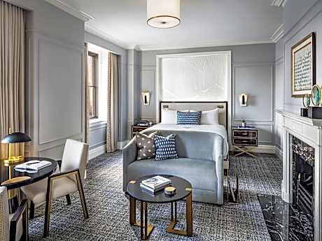 Fairmont Gold Studio Suite King