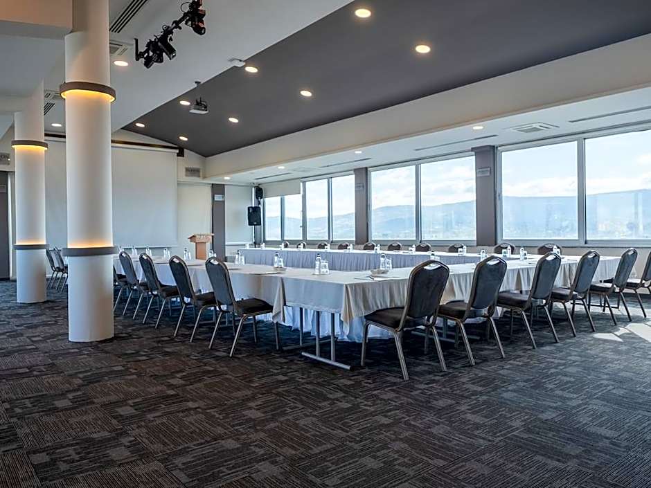 Parion Hotel