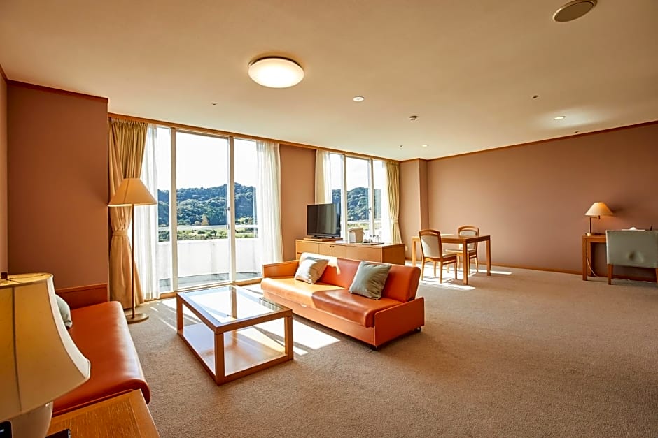 Kamogawa Country Hotel