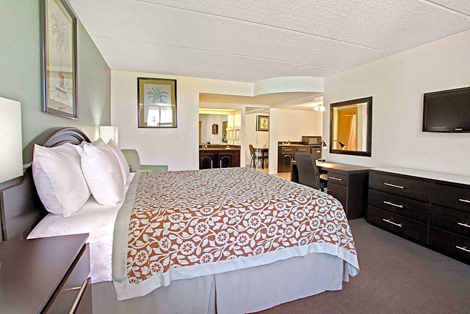 Days Inn by Wyndham Orlando Airport Florida Mall – Orlando, FL