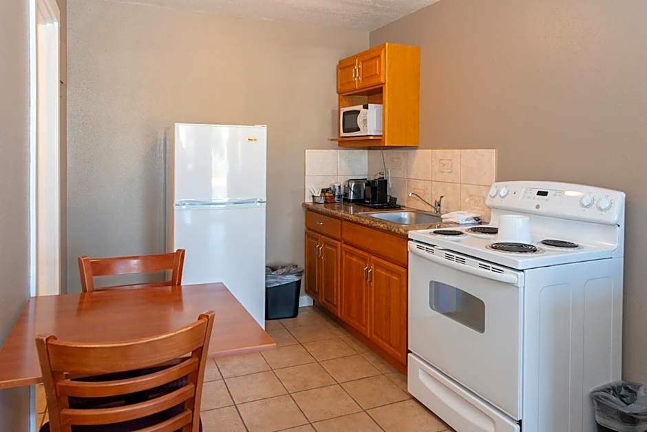 Nordic Inn and Suites