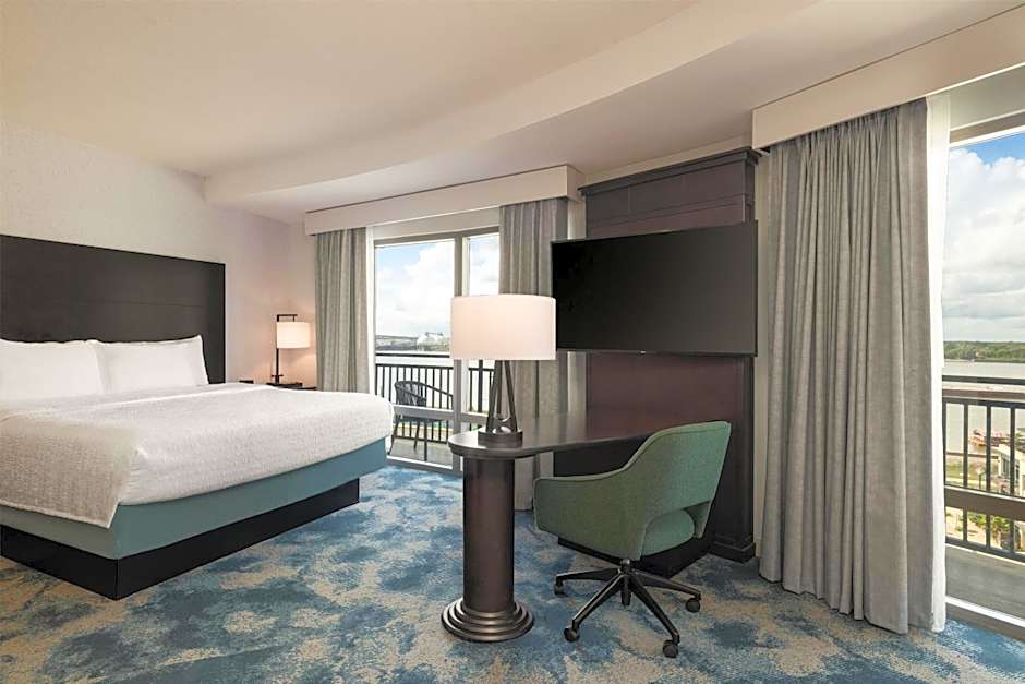 Hampton Inn By Hilton And Suites Baton Rouge