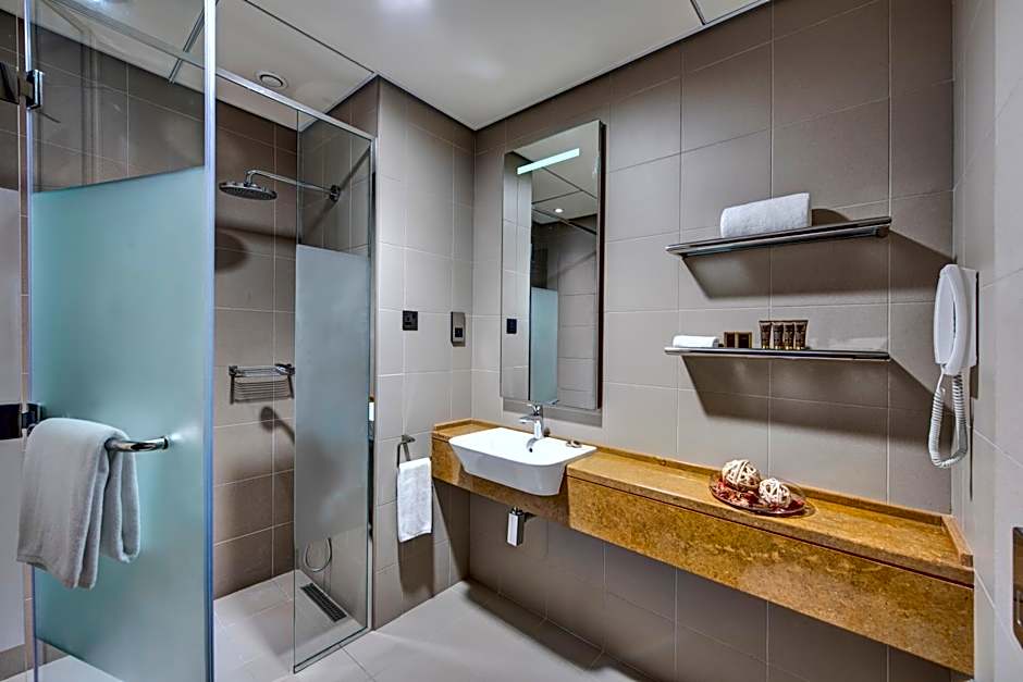 Remal Hotel & Villas Al Dhannah City
