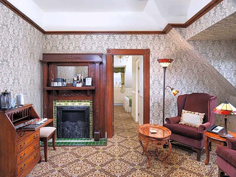 Pendray Inn and Tea House