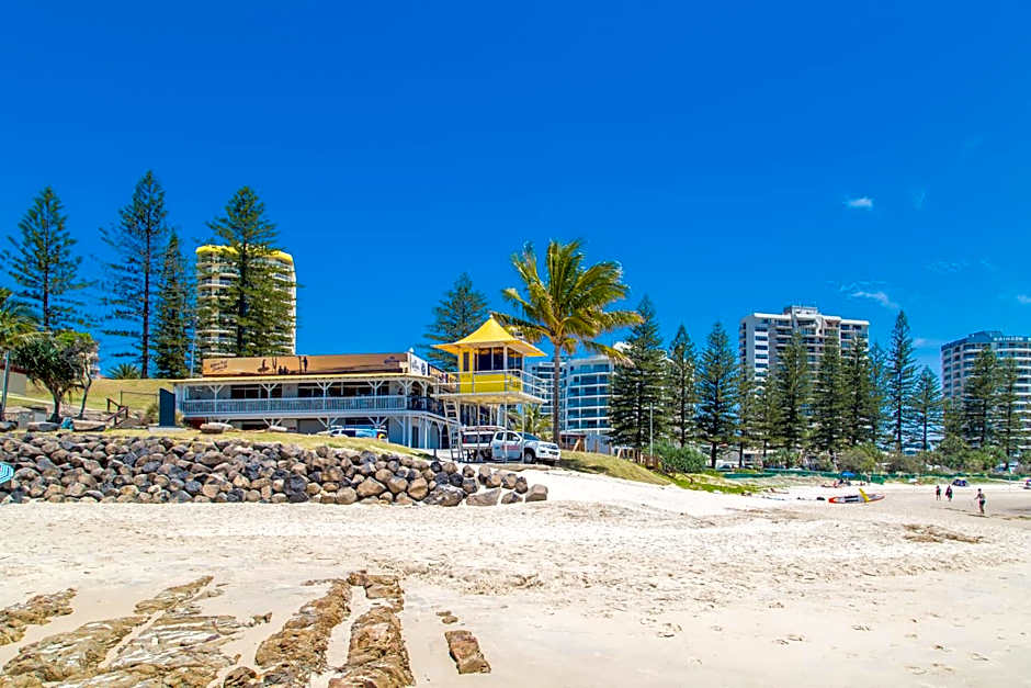 Columbia Beachfront Apartments on Rainbow Bay