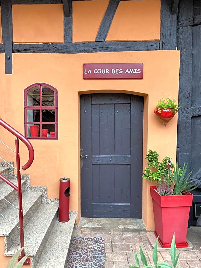 La Cour Des Amis