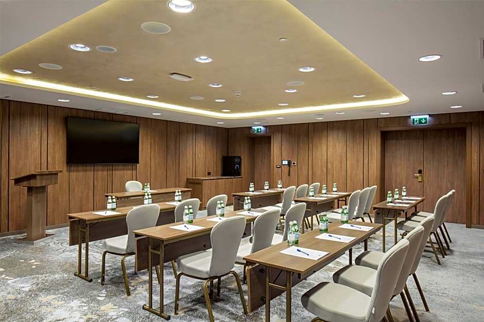DoubleTree by Hilton Plovdiv Center