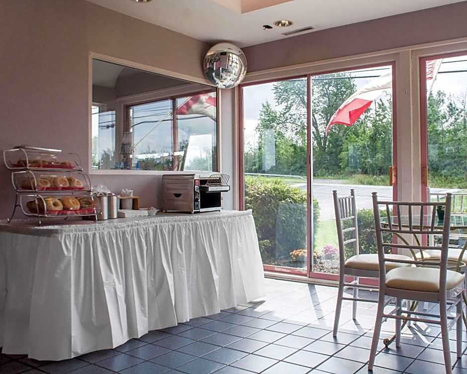 Econo Lodge Buffalo South