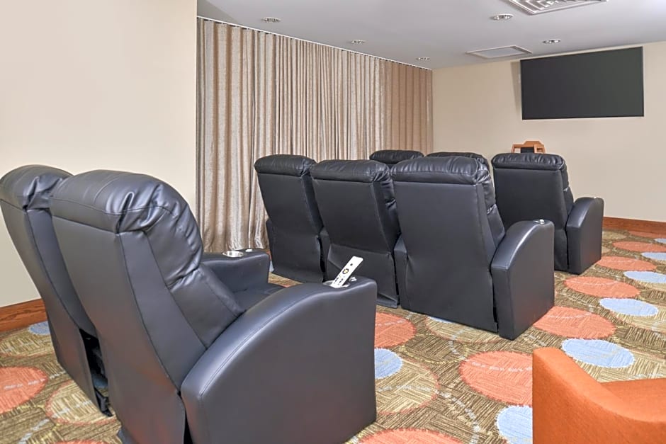 Staybridge Suites Rochester By IHG
