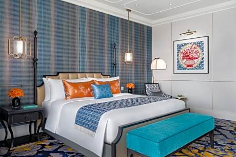 Deluxe Suite with Suite Privilege