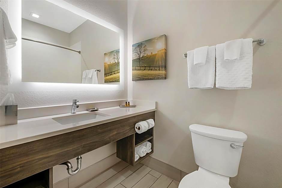 Best Western Plus Elizabethtown Inn & Suites