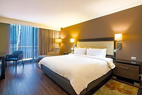 Executive King Room