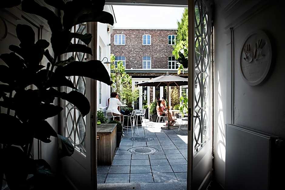 Fitz Roy Urban Hotel, Bar and Garden