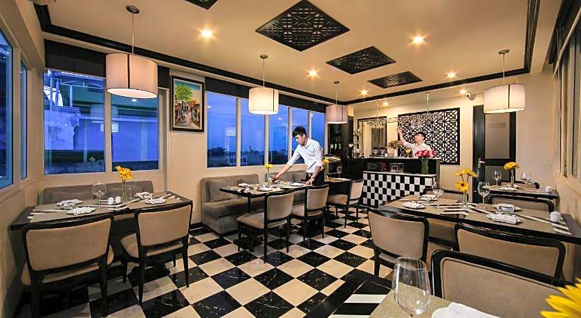 Serenity Diamond Hotel