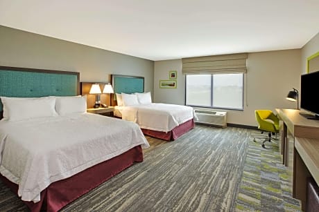 1 King Microwv/Fridge/Wet Bar Studio Suite Ns