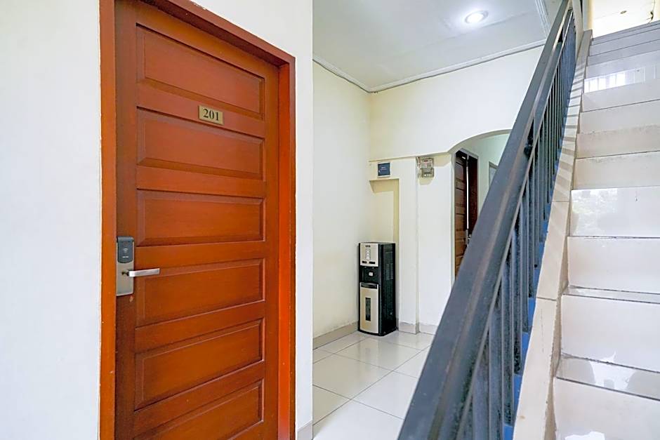 RedDoorz at Buah Batu 5