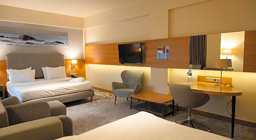 Holiday Inn Aktau - Seaside By IHG