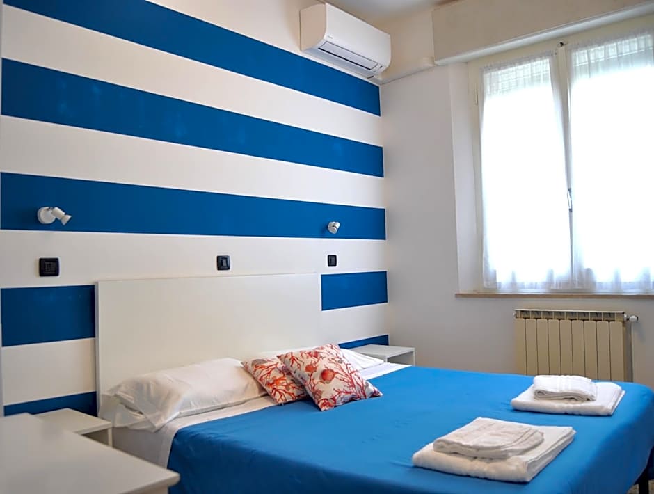 Hotel Susy - Bakery & Gluten Free Home Made - direttamente su viale Dante a due passi dal mare