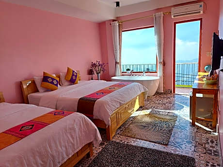 Quadruple Room with Balcony