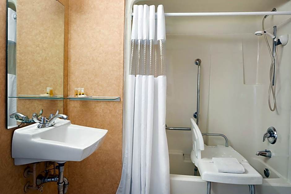 Days Inn by Wyndham Brantford