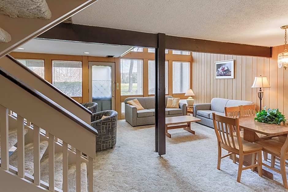 Stony Court at Bryce Mountain