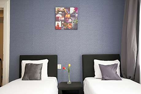 Twin Room with Private Bathroom