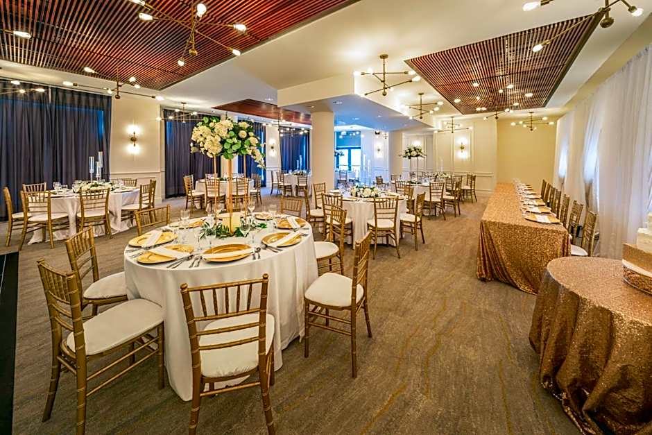 Courtyard by Marriott Calgary South