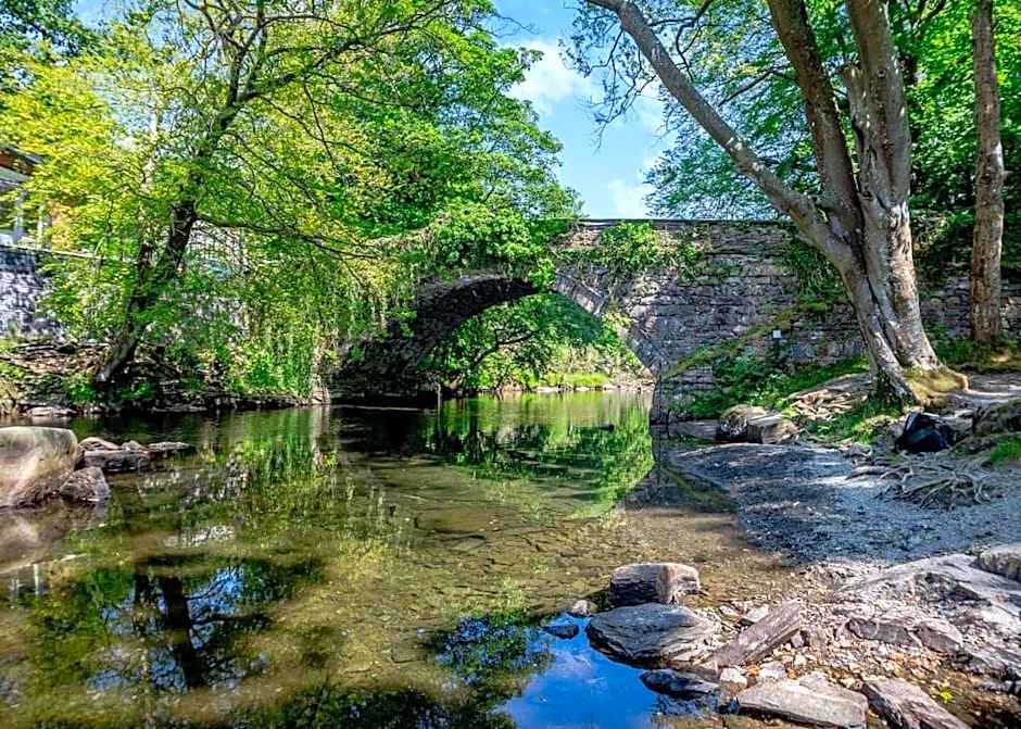 Ogwen Bank Caravan And Lodge Park