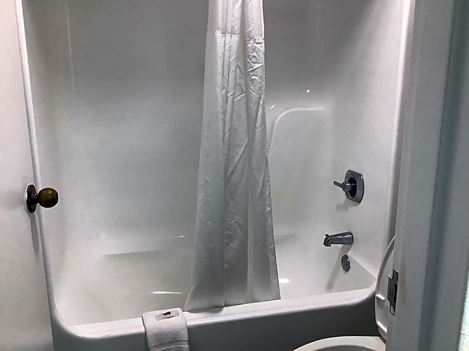 Motel 6-Memphis, TN - East