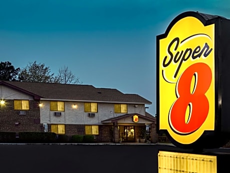 Super 8 by Wyndham Greenville