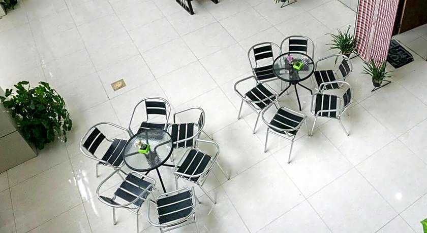 RedDoorz @ Hotel Surabaya Sumenep