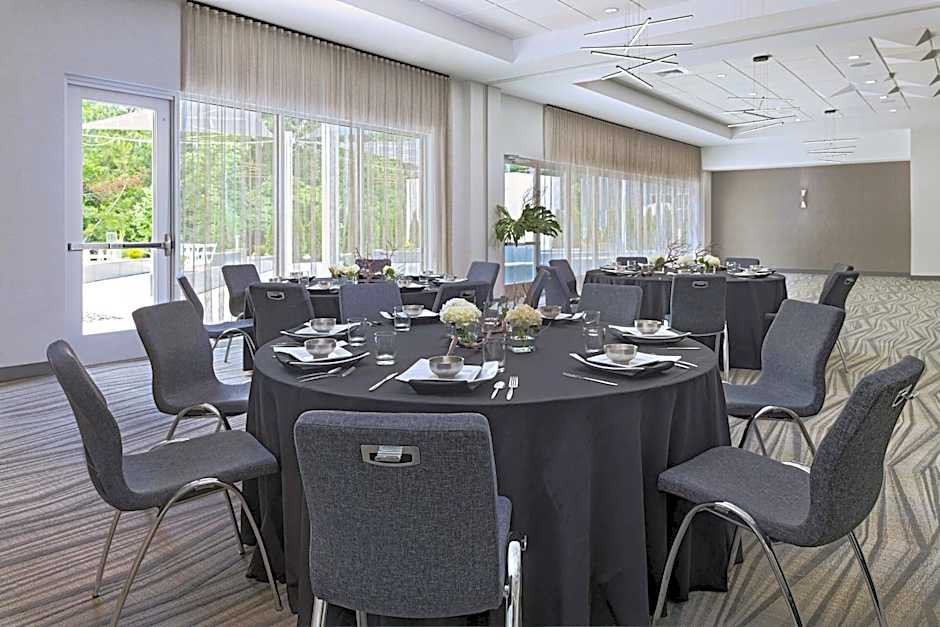 Aloft by Marriott Little Rock West
